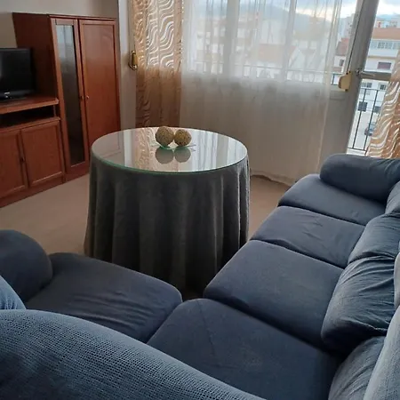 Maro En El Centro De Ronda